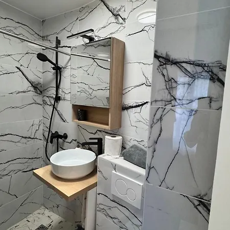 Pantheon Studio 2 Pers * Paris